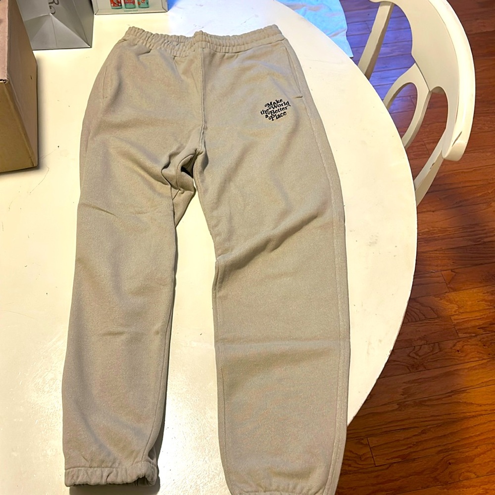 Men’s sweats
